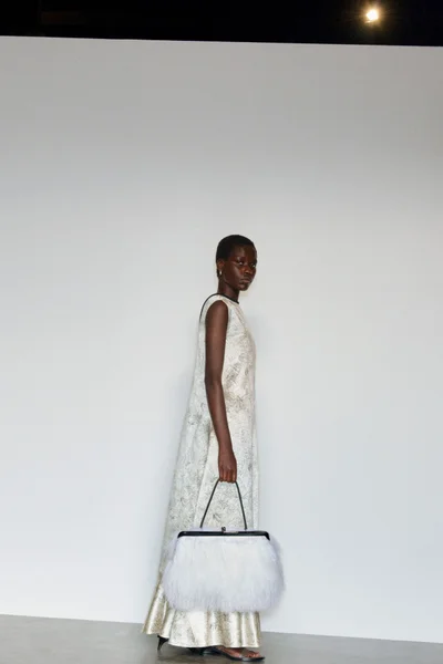 Look 35